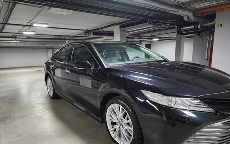 Toyota Camry, 2018 год, 2 800 000 рублей, 3 фотография