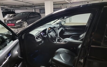 Toyota Camry, 2018 год, 2 800 000 рублей, 7 фотография