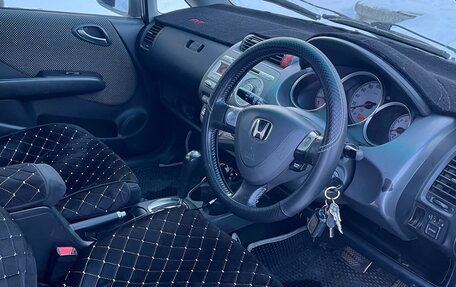 Honda Fit III, 2002 год, 370 000 рублей, 7 фотография