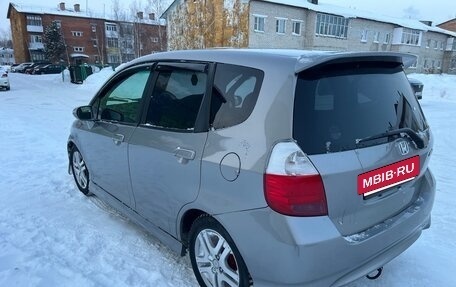 Honda Fit III, 2002 год, 370 000 рублей, 5 фотография