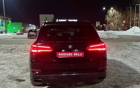 BMW X5, 2019 год, 5 800 000 рублей, 4 фотография
