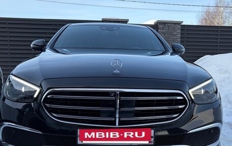 Mercedes-Benz E-Класс, 2022 год, 5 150 000 рублей, 3 фотография