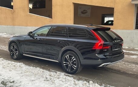Volvo V90 Cross Country I рестайлинг, 2018 год, 3 650 000 рублей, 2 фотография