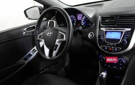 Hyundai Solaris II рестайлинг, 2011 год, 695 000 рублей, 14 фотография