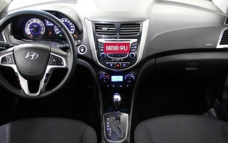 Hyundai Solaris II рестайлинг, 2011 год, 695 000 рублей, 18 фотография