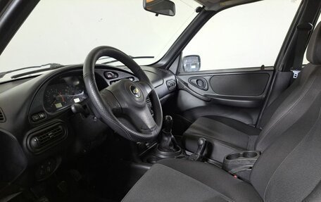 Chevrolet Niva I рестайлинг, 2011 год, 319 000 рублей, 20 фотография