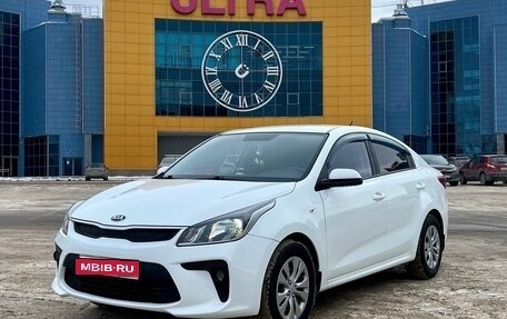 KIA Rio IV, 2018 год, 950 000 рублей, 1 фотография