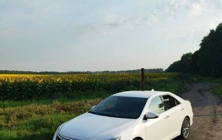 Toyota Camry, 2016 год, 1 880 000 рублей, 13 фотография