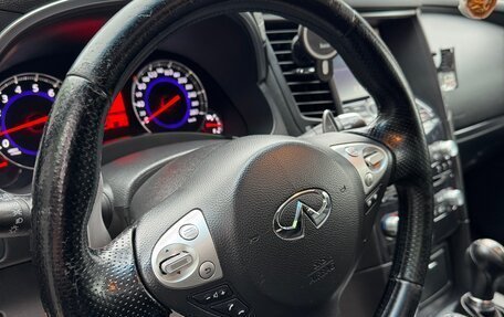 Infiniti FX II, 2010 год, 1 625 000 рублей, 19 фотография