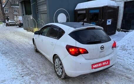 Opel Astra J, 2011 год, 585 000 рублей, 8 фотография