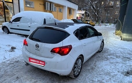 Opel Astra J, 2011 год, 585 000 рублей, 9 фотография