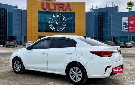 KIA Rio IV, 2018 год, 950 000 рублей, 6 фотография