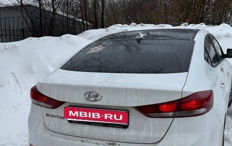 Hyundai Elantra VI рестайлинг, 2017 год, 1 050 000 рублей, 2 фотография