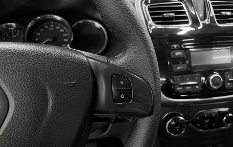 Renault Logan II, 2015 год, 775 000 рублей, 20 фотография