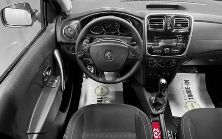 Renault Logan II, 2015 год, 775 000 рублей, 12 фотография