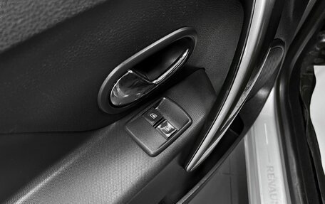 Renault Logan II, 2015 год, 775 000 рублей, 23 фотография