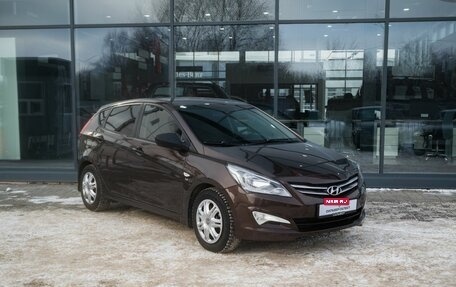 Hyundai Solaris II рестайлинг, 2015 год, 850 000 рублей, 4 фотография
