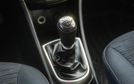 Hyundai Solaris II рестайлинг, 2015 год, 850 000 рублей, 20 фотография