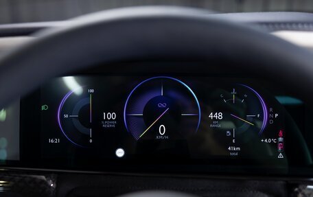 Rolls-Royce Cullinan, 2025 год, 81 925 296 рублей, 21 фотография