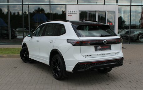 Volkswagen Tiguan, 2025 год, 4 900 000 рублей, 6 фотография