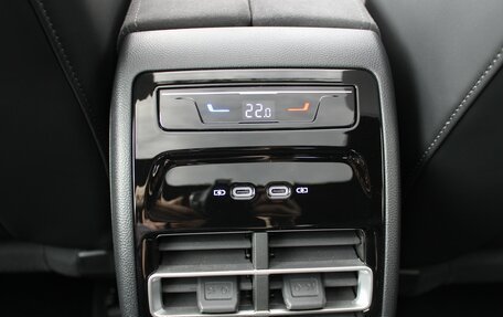 Volkswagen Tiguan, 2025 год, 4 900 000 рублей, 26 фотография