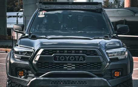 Toyota Tacoma III, 2017 год, 5 800 008 рублей, 2 фотография