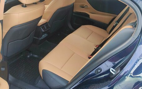 Lexus ES VII, 2022 год, 5 600 000 рублей, 8 фотография