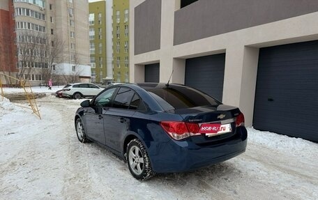 Chevrolet Cruze II, 2011 год, 635 000 рублей, 6 фотография