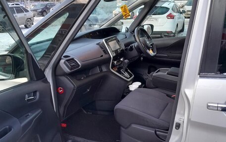 Nissan Serena IV, 2017 год, 1 800 000 рублей, 5 фотография