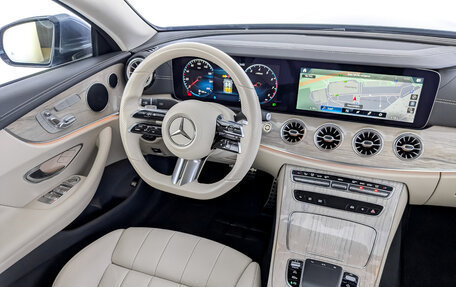 Mercedes-Benz E-Класс, 2020 год, 6 000 000 рублей, 12 фотография