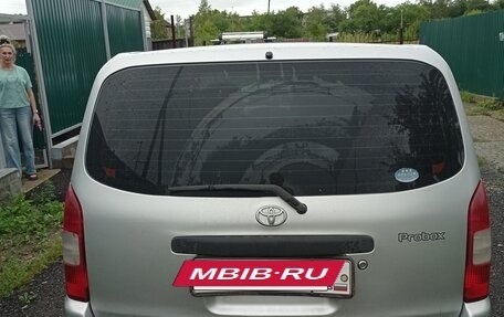 Toyota Probox I, 2006 год, 700 000 рублей, 2 фотография