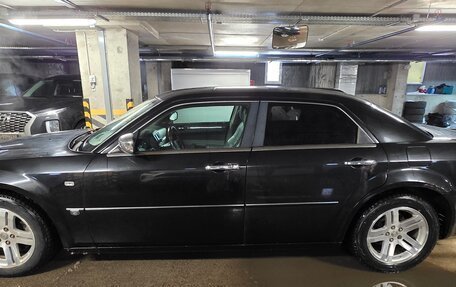 Chrysler 300C II, 2006 год, 1 150 000 рублей, 5 фотография