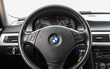 BMW 3 серия, 2010 год, 1 108 000 рублей, 16 фотография