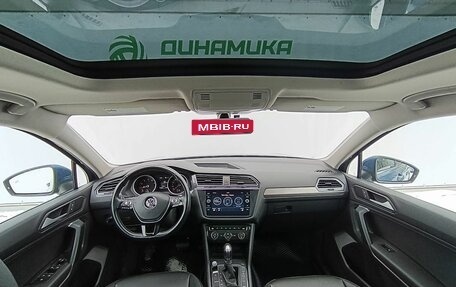 Volkswagen Tiguan II, 2018 год, 2 655 000 рублей, 15 фотография