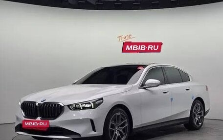 BMW 5 серия, 2023 год, 5 900 000 рублей, 1 фотография