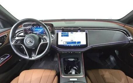 Mercedes-Benz E-Класс, 2025 год, 6 070 000 рублей, 4 фотография