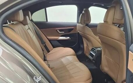 Mercedes-Benz E-Класс, 2025 год, 6 070 000 рублей, 6 фотография