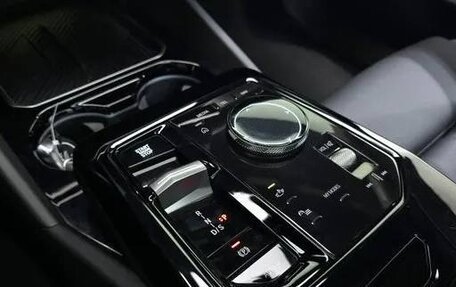 BMW 5 серия, 2023 год, 5 900 000 рублей, 8 фотография