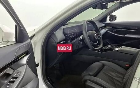 BMW 5 серия, 2023 год, 5 900 000 рублей, 4 фотография