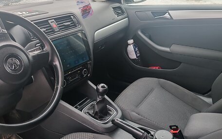 Volkswagen Jetta VI, 2011 год, 670 000 рублей, 7 фотография