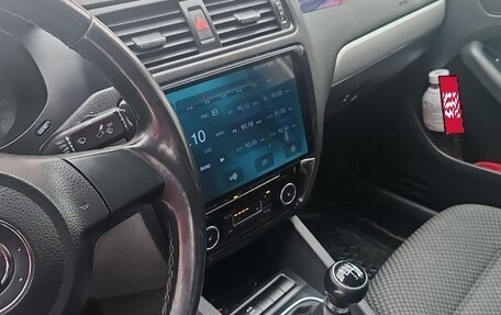 Volkswagen Jetta VI, 2011 год, 670 000 рублей, 12 фотография