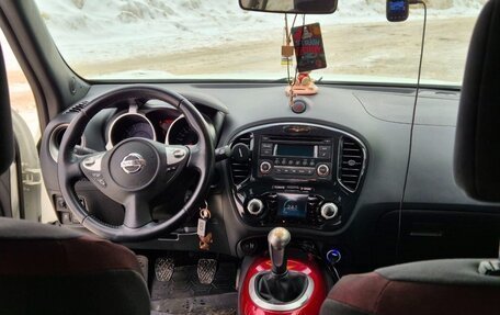 Nissan Juke II, 2011 год, 820 000 рублей, 13 фотография