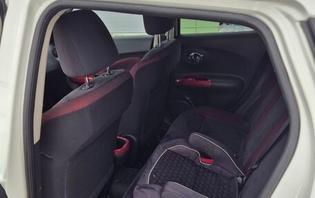 Nissan Juke II, 2011 год, 820 000 рублей, 23 фотография