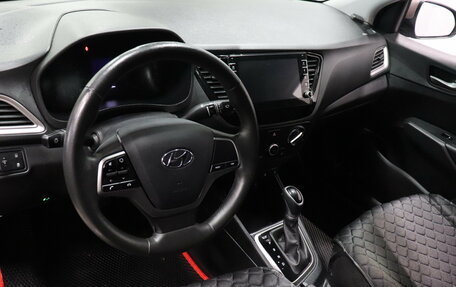 Hyundai Solaris II рестайлинг, 2021 год, 1 590 000 рублей, 6 фотография