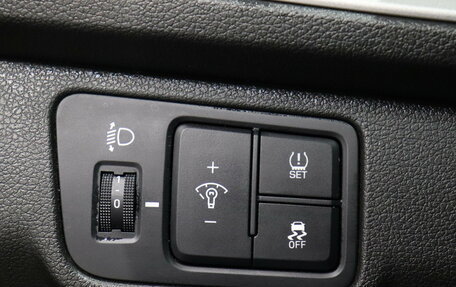 Hyundai Solaris II рестайлинг, 2021 год, 1 590 000 рублей, 10 фотография