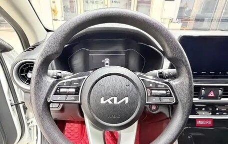 KIA K3, 2022 год, 1 550 000 рублей, 10 фотография