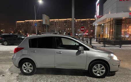Nissan Tiida, 2010 год, 9 фотография