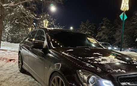 Mercedes-Benz C-Класс, 2011 год, 1 050 000 рублей, 3 фотография