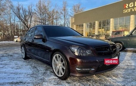 Mercedes-Benz C-Класс, 2011 год, 1 050 000 рублей, 9 фотография
