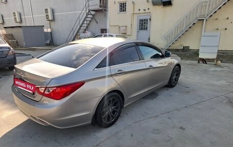 Hyundai Sonata VI, 2011 год, 1 050 000 рублей, 6 фотография